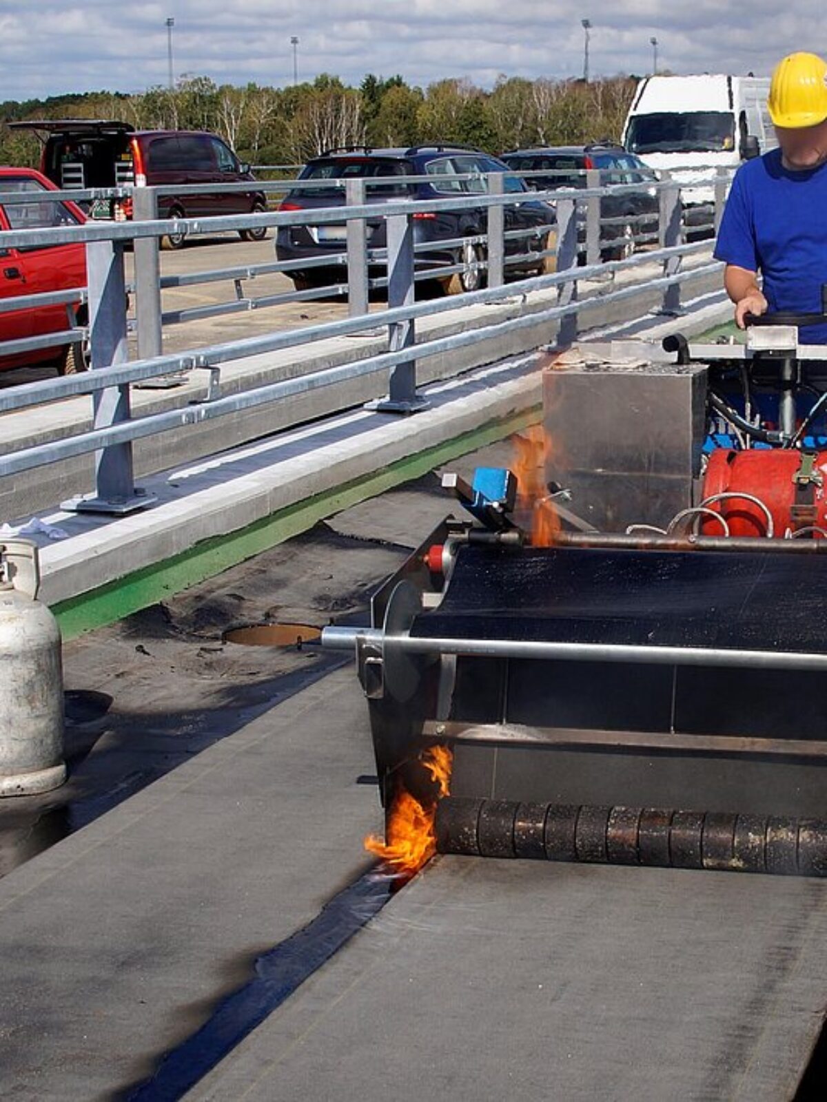 HydroWest Line - lipirea instalatiei pe baza de bitum