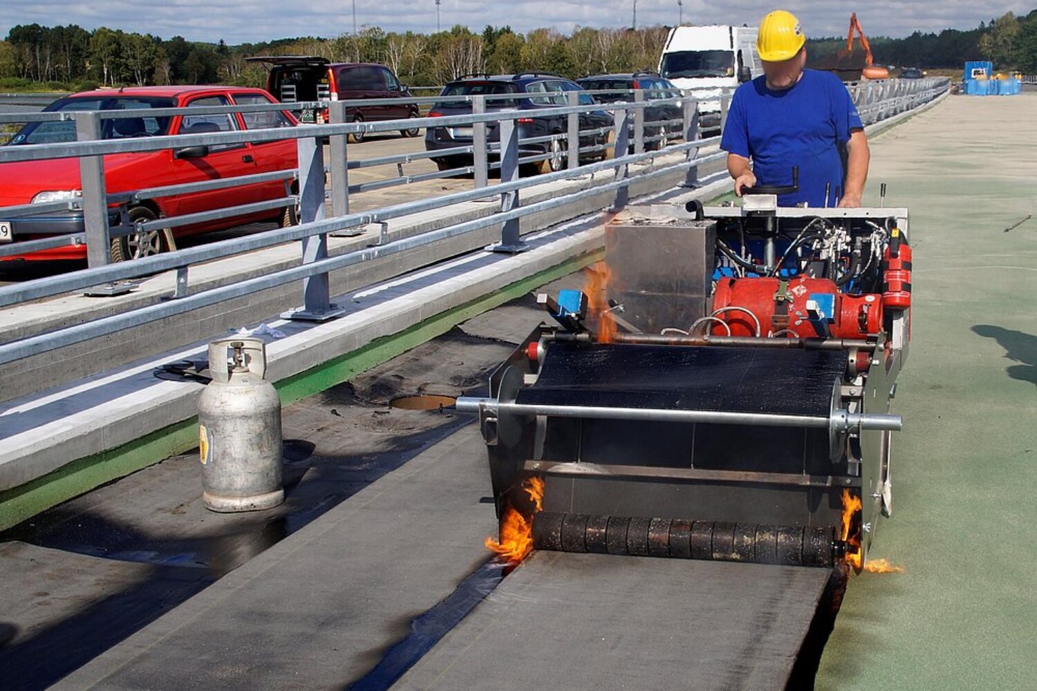 HydroWest Line - lipirea instalatiei pe baza de bitum